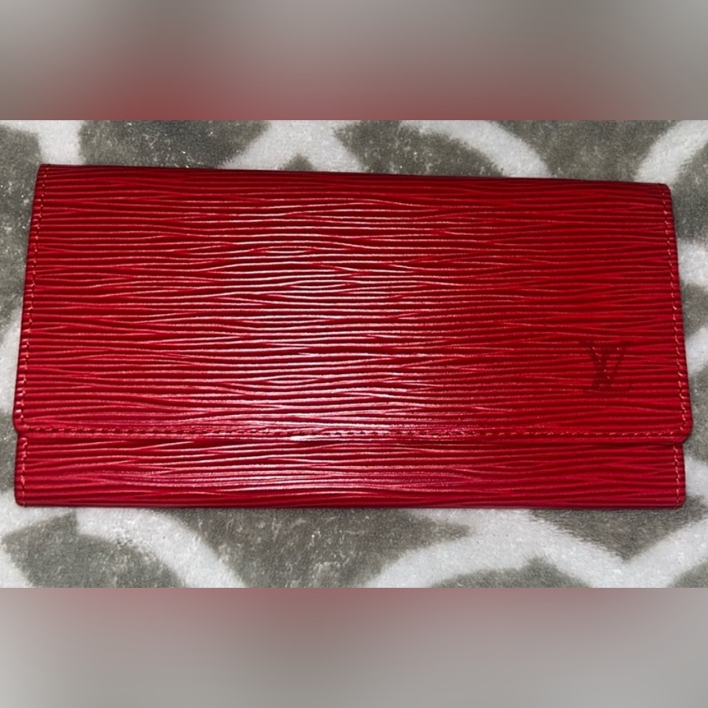 LV Red Epi Long Wallet Porte Yen 3 Cartes Bifold Credit Louis Vuitton Red Wallet